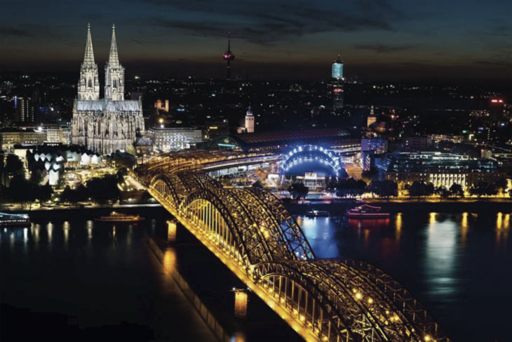 Kölner Dom und Hohenzollernbrücke ©Foto: Pixbay GerdRohsDesign